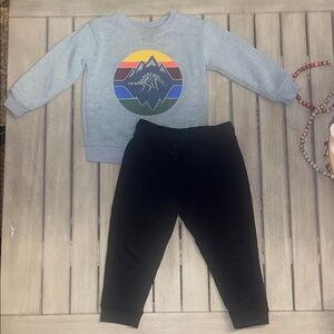 Cozy Kids Crewneck Sweatshirt & Black Joggers Bundle 3T